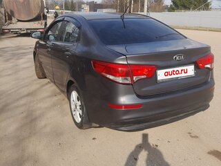 2016 Kia Rio III Рестайлинг, серый, 525000 рублей, вид 4