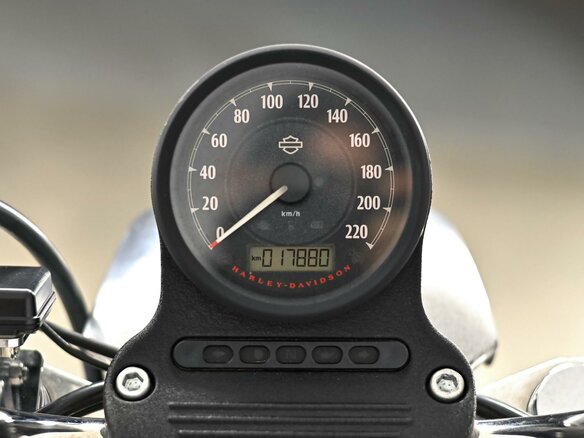 2013 Harley-Davidson Sportster 883, чёрный, 699000 рублей - вид 8