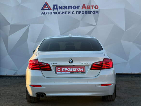 2016 BMW 5 серии 528i xDrive VI (F10/F11/F07) Рестайлинг, белый, 2370000 рублей - вид 5