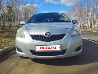 2005 Toyota Belta I, серый, 450000 рублей, вид 2