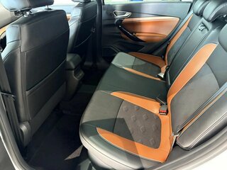 2026 Lada (ВАЗ) Vesta SW Cross I Рестайлинг (NG), белый, 2228490 рублей, вид 5