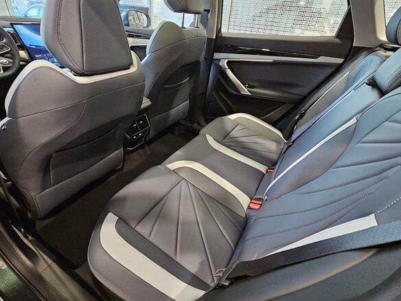 2026 Geely Atlas II, зелёный - вид 10