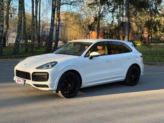 2019 Porsche Cayenne III, белый, 7890000 рублей, вид 2