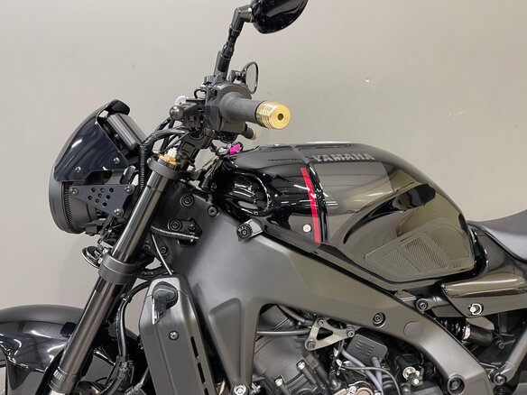 2023 Yamaha XSR900, чёрный, 1220000 рублей - вид 6
