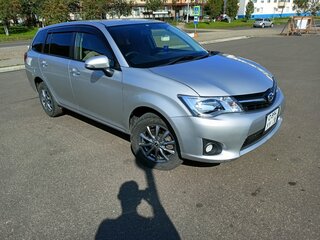 2014 Toyota Corolla Fielder XI (E160, E170, E180), серебристый, 930000 рублей, вид 3