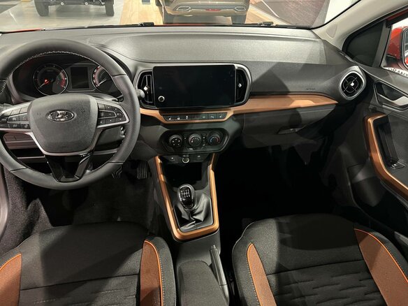 2026 Lada (ВАЗ) Iskra SW Cross, оранжевый - вид 9