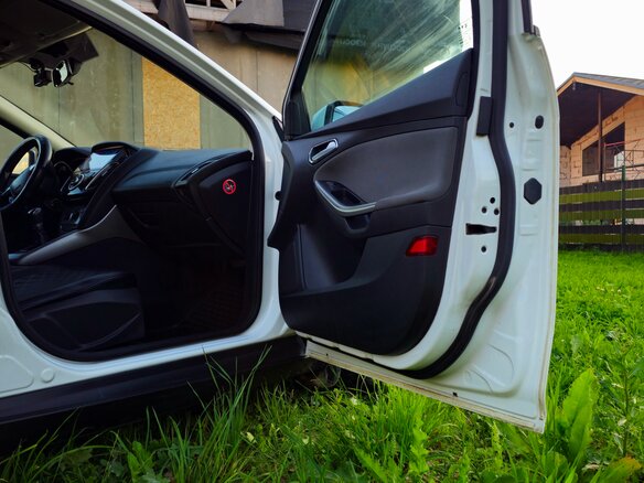 2012 Ford Focus III, белый, 600000 рублей - вид 17