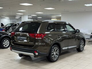 2015 Mitsubishi Outlander III Рестайлинг 2, коричневый, 1249000 рублей, вид 3