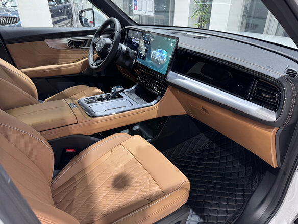 2025 GAC GS8 II, белый, 4949000 рублей - вид 14