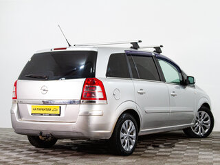 2011 Opel Zafira B Рестайлинг, серебристый, 539000 рублей, вид 4