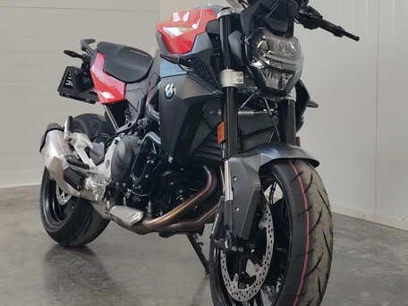 2024 BMW F 900 R, красный, 1049000 рублей, вид 3