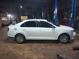 2015 Skoda Rapid I, белый, 600000 рублей, вид 2
