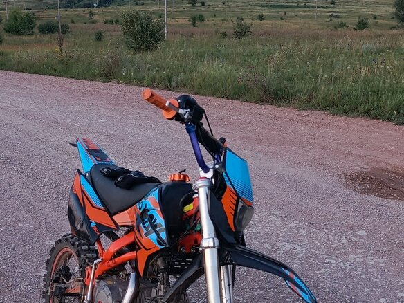 2023 Kayo Evolution YX140EM, синий, 65000 рублей