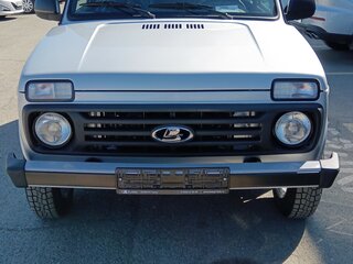 2026 Lada (ВАЗ) Niva Legend I, серебристый, 1205000 рублей, вид 3
