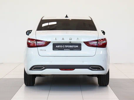 2024 Lada (ВАЗ) Vesta I Рестайлинг (NG), белый, 1233000 рублей, вид 3