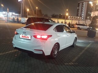 2017 Hyundai Solaris II, белый, 780000 рублей, вид 2