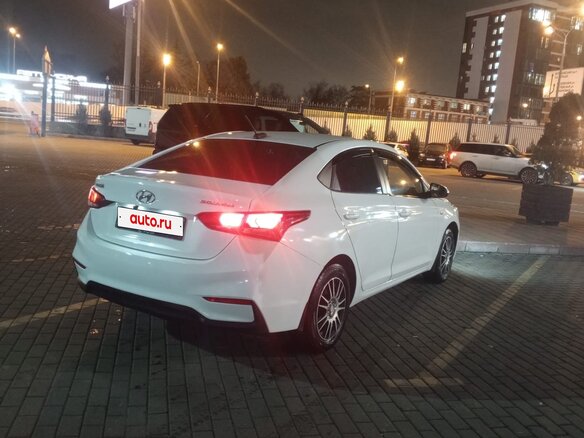 2017 Hyundai Solaris II, белый, 780000 рублей - вид 1