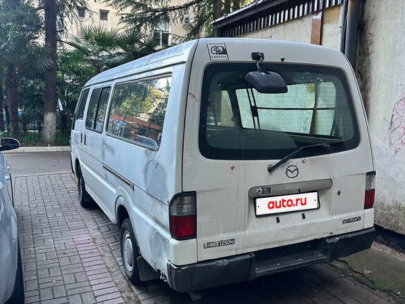 2003 Mazda Bongo Brawny IV, белый, 580000 рублей - вид 4