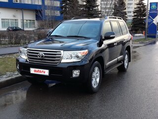 2012 Toyota Land Cruiser 200 Series Рестайлинг 1, чёрный, 5800000 рублей, вид 1