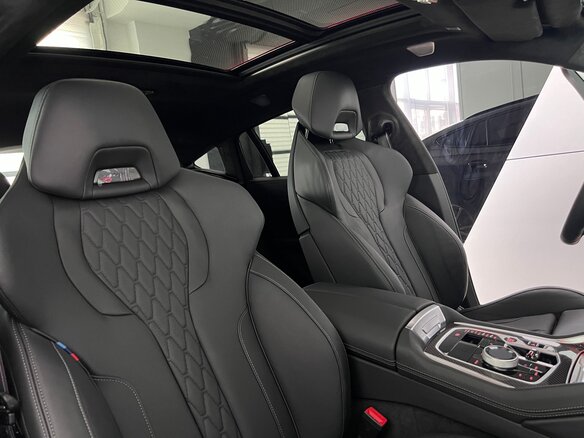 2024 BMW X6 M60i III (G06) Рестайлинг, серый, 16290000 рублей - вид 13