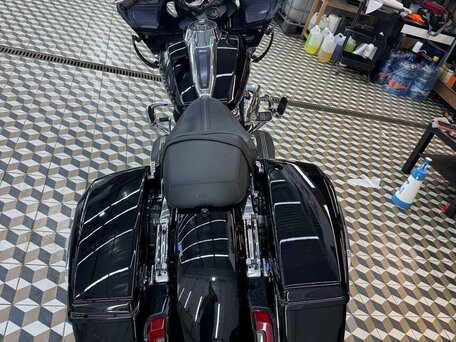 2024 Harley-Davidson Road Glide, чёрный, 2600000 рублей, вид 2