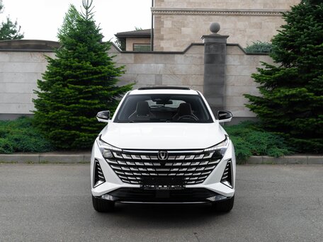 2026 Changan UNI-Z, белый, 2390000 рублей, вид 2