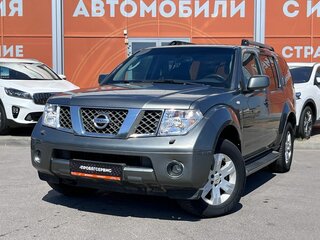 Nissan Pathfinder III