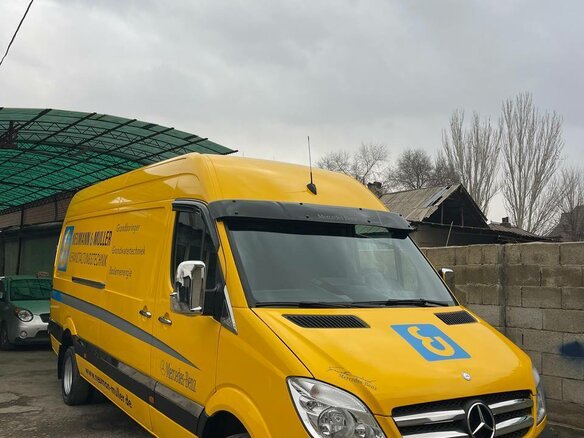 2008 Mercedes-Benz Sprinter, жёлтый, 1800000 рублей - вид 12