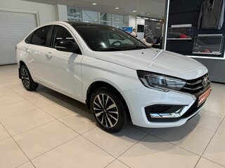 2024 Lada (ВАЗ) Vesta I Рестайлинг (NG), белый, 1359000 рублей, вид 3