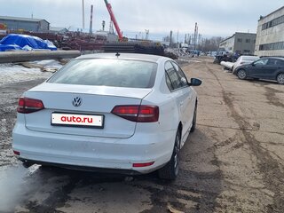 2016 Volkswagen Jetta VI Рестайлинг, белый, 700000 рублей, вид 3