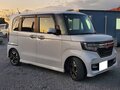 2022 Honda N-BOX II Рестайлинг, белый, 677000 рублей - вид 3
