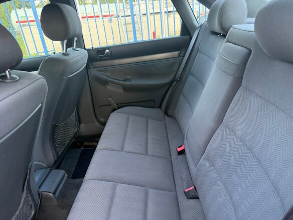 1998 Audi A4 I (B5), зелёный - вид 11