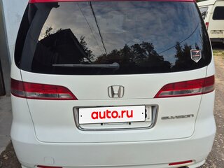 2004 Honda Elysion I, белый, 840000 рублей, вид 3