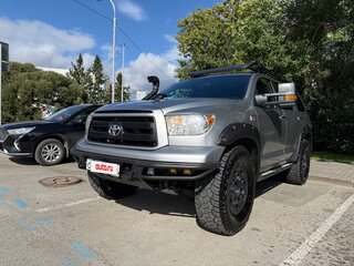 2008 Toyota Sequoia II, серебристый, 4200000 рублей, вид 3