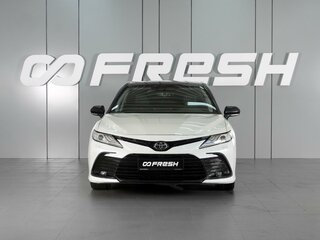 2021 Toyota Camry VIII (XV70) Рестайлинг, белый, 2880000 рублей, вид 3