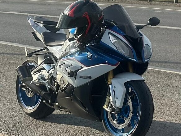 2016 BMW S 1000 RR, белый, 1400000 рублей - вид 1