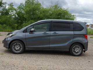 2010 Honda Freed I, серый, 870000 рублей, вид 5