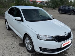 2018 Skoda Rapid I Рестайлинг, белый, 1500000 рублей, вид 2