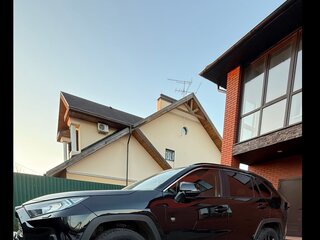 2024 Toyota RAV4 V (XA50), чёрный, 5200000 рублей, вид 2
