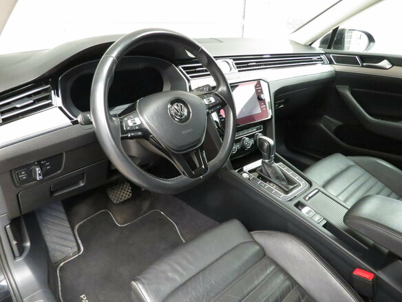 2017 Volkswagen Passat B8, чёрный - вид 6