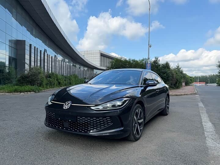 Открыть фотографии: Volkswagen Lamando II