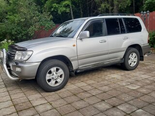 2005 Toyota Land Cruiser 100 Series Рестайлинг 2, серебристый, 2000000 рублей, вид 1