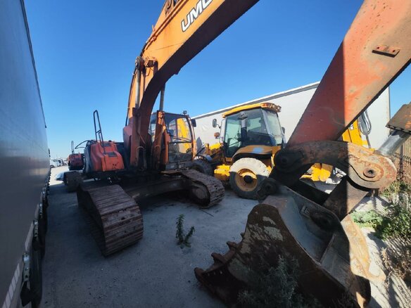 2021 UMG E245C, оранжевый, 3842638 рублей - вид 2