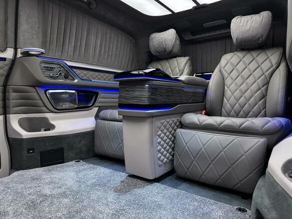 2026 Mercedes-Benz V-Класс Extra Long 300 d экстра длинный III (W447) Рестайлинг 2, чёрный, 42900000 рублей - вид 18