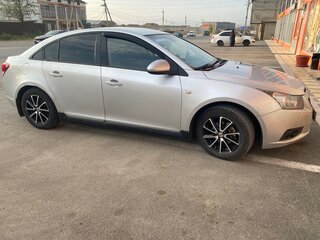 2009 Chevrolet Cruze I, серебристый, 410000 рублей, вид 2