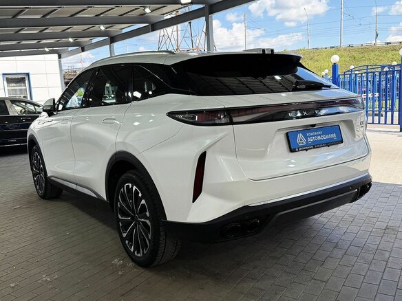 2023 Exeed RX, белый - вид 2