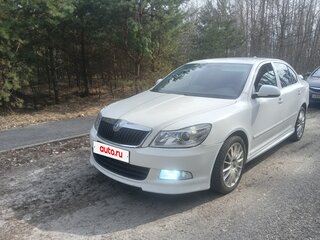 2009 Skoda Octavia II (A5) Рестайлинг, белый, 720000 рублей, вид 3