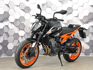 2023 KTM 890 Duke GP, чёрный, 899000 рублей, вид 2