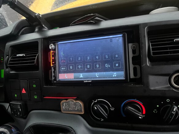 2013 Ford Transit, жёлтый, 1250000 рублей - вид 2