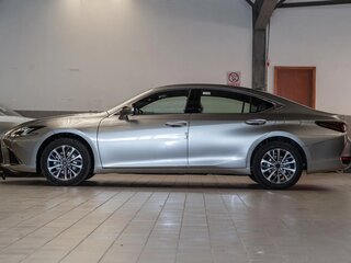 2026 Lexus ES 200 VII Рестайлинг 2, серый, 5715000 рублей, вид 4